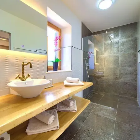 Villa Laura Comfortable Brusici