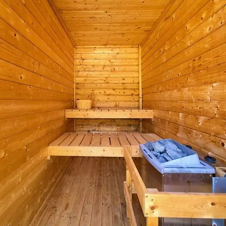 Laura Comfortable Villa