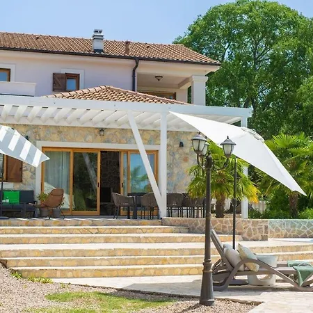 Villa Laura Comfortable Brusici